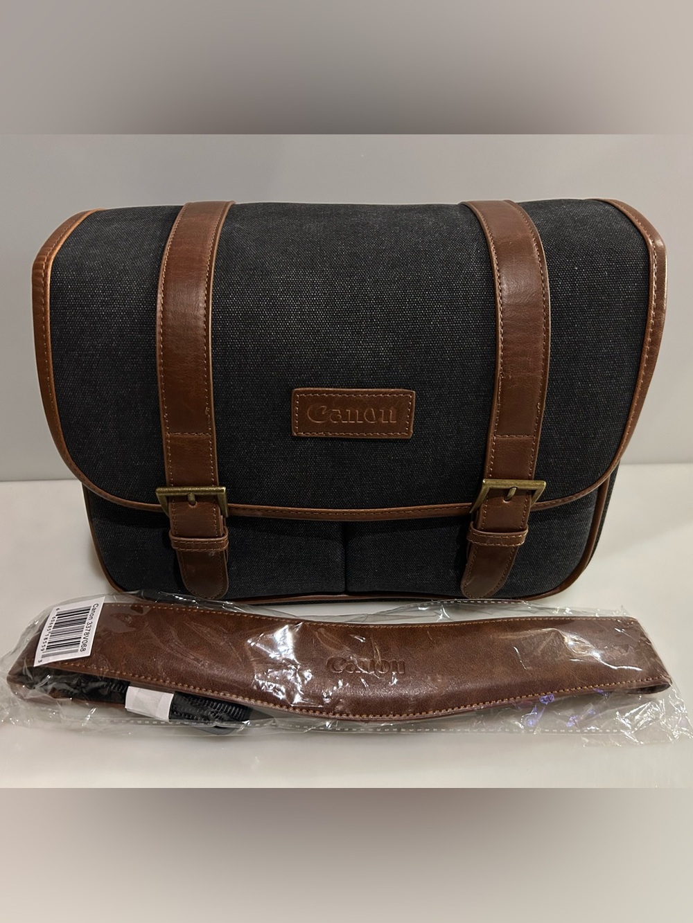 New Canon Black with Brown Trim Camera Bag